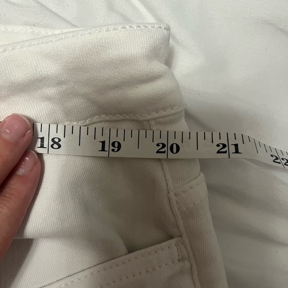 Vervet High Rise Cropped Raw Hem Wide Leg White Jeans Size 22W - Picture 8 of 9